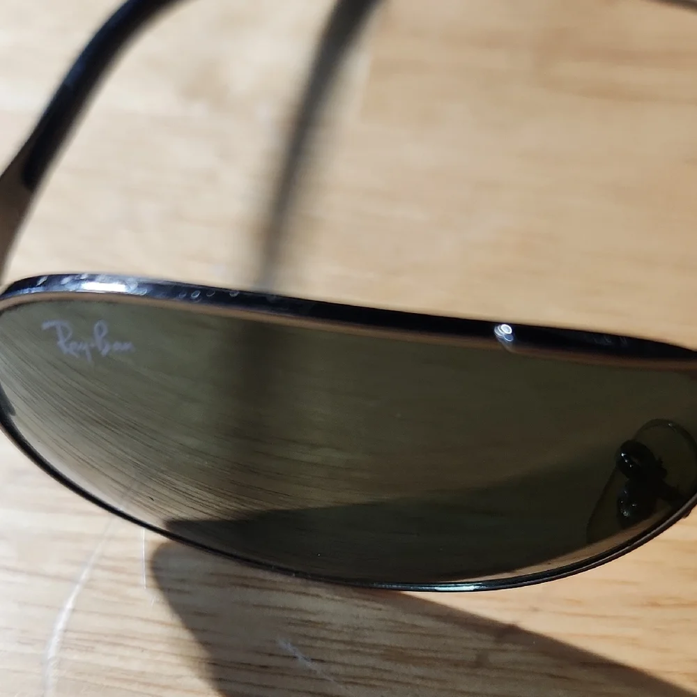 Ray Ban Sunglasses - Picture 8 of 10